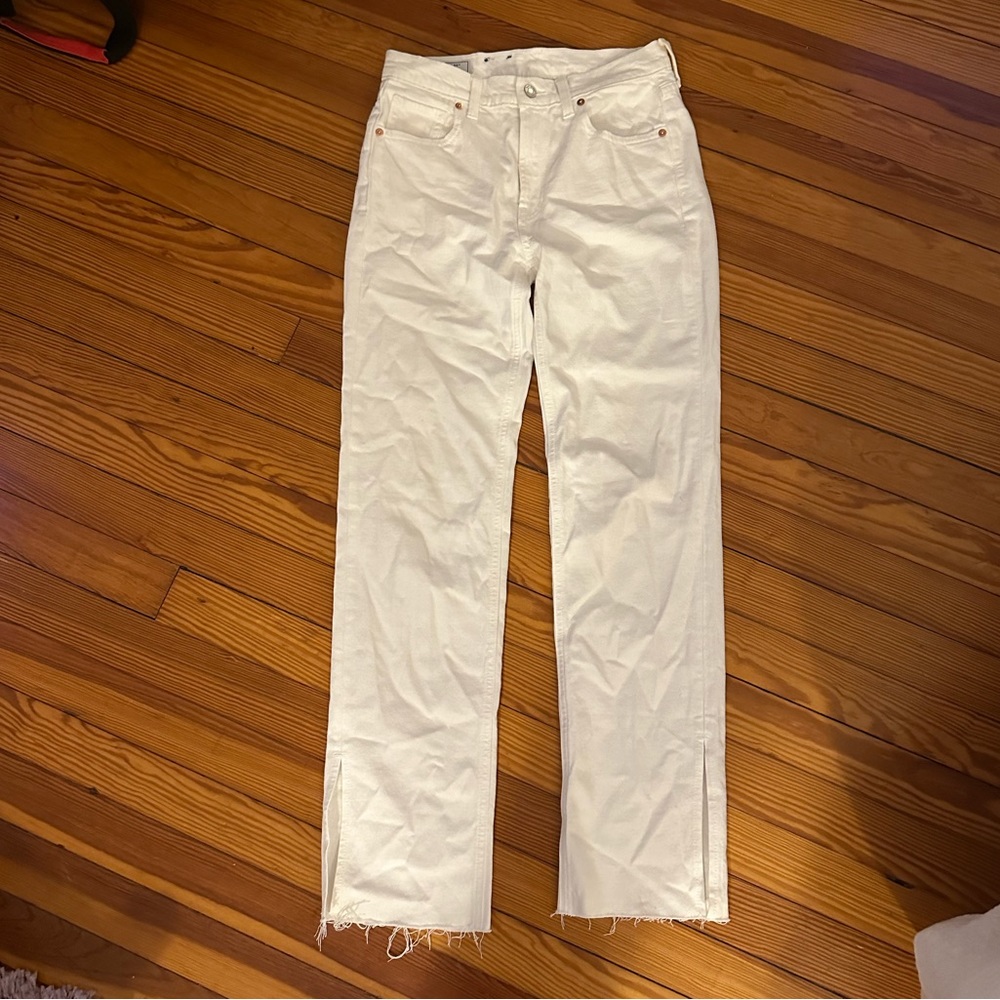 GAP white jeans (90s loose mid rise)
